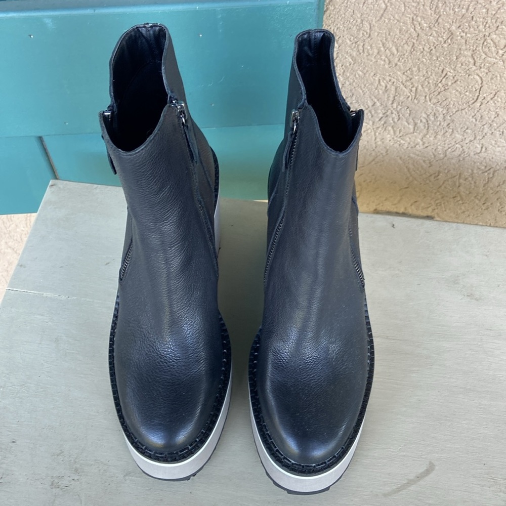 NAKED FEET‎ AVAIL black leather wedge ankle boot. Size 8.5 - Picture 3 of 8